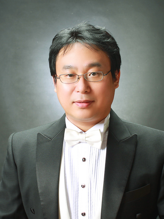 지휘자 김건봉